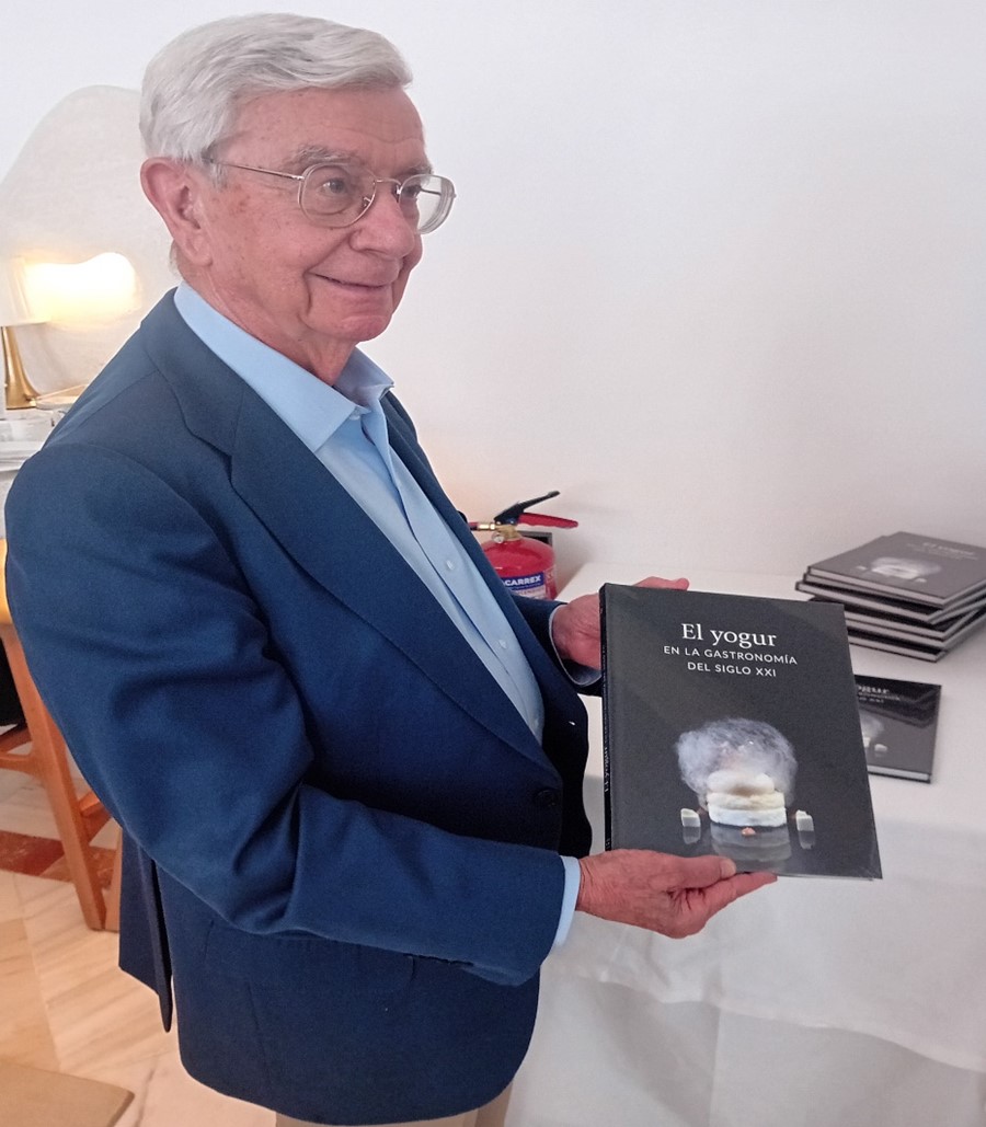 El yogur da el salto a la alta cocina de la mano de Rafael Ansón