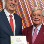 La Academia Iberoamericana de Gastronomía distingue a Miguel Ángel González Suárez por su excepcional labor en la difusión de la cultura gastronómica iberoamericana