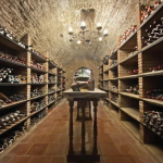 La Bodega Siglo IX del Restaurante Adolfo, deslumbra en Toledo, como una de las bodegas más valiosa del mundo