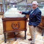 Adolfo Basilio Carnicer, cristalógrafo: «Tu anillo, tu lápiz y el caldo del cocido comparten el mismo secreto»