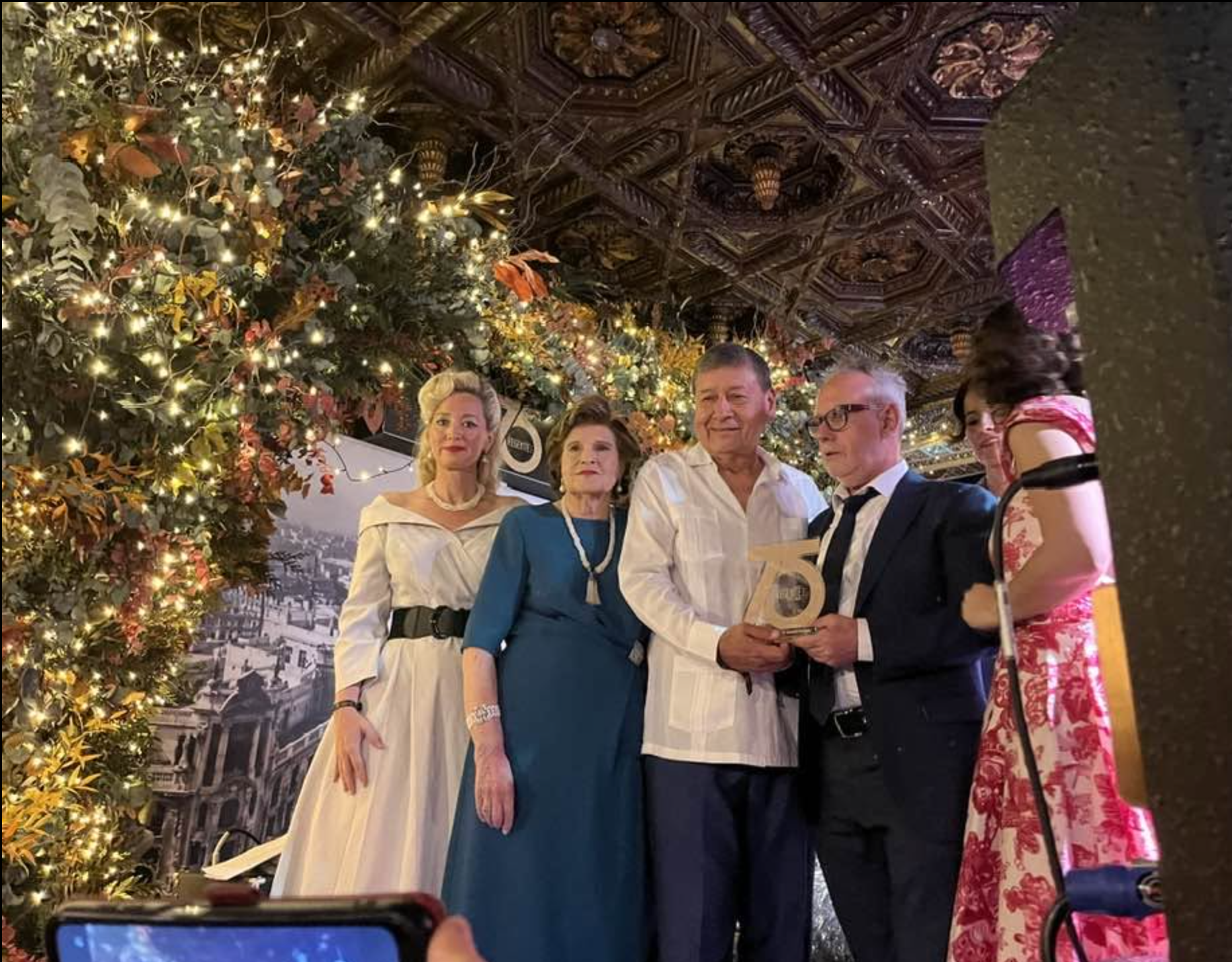 El Hotel Regente celebra sus Bodas de Brillantes con una gala de reconocimientos en la que FIJET España recibe el galardón a los mejores comunicadores