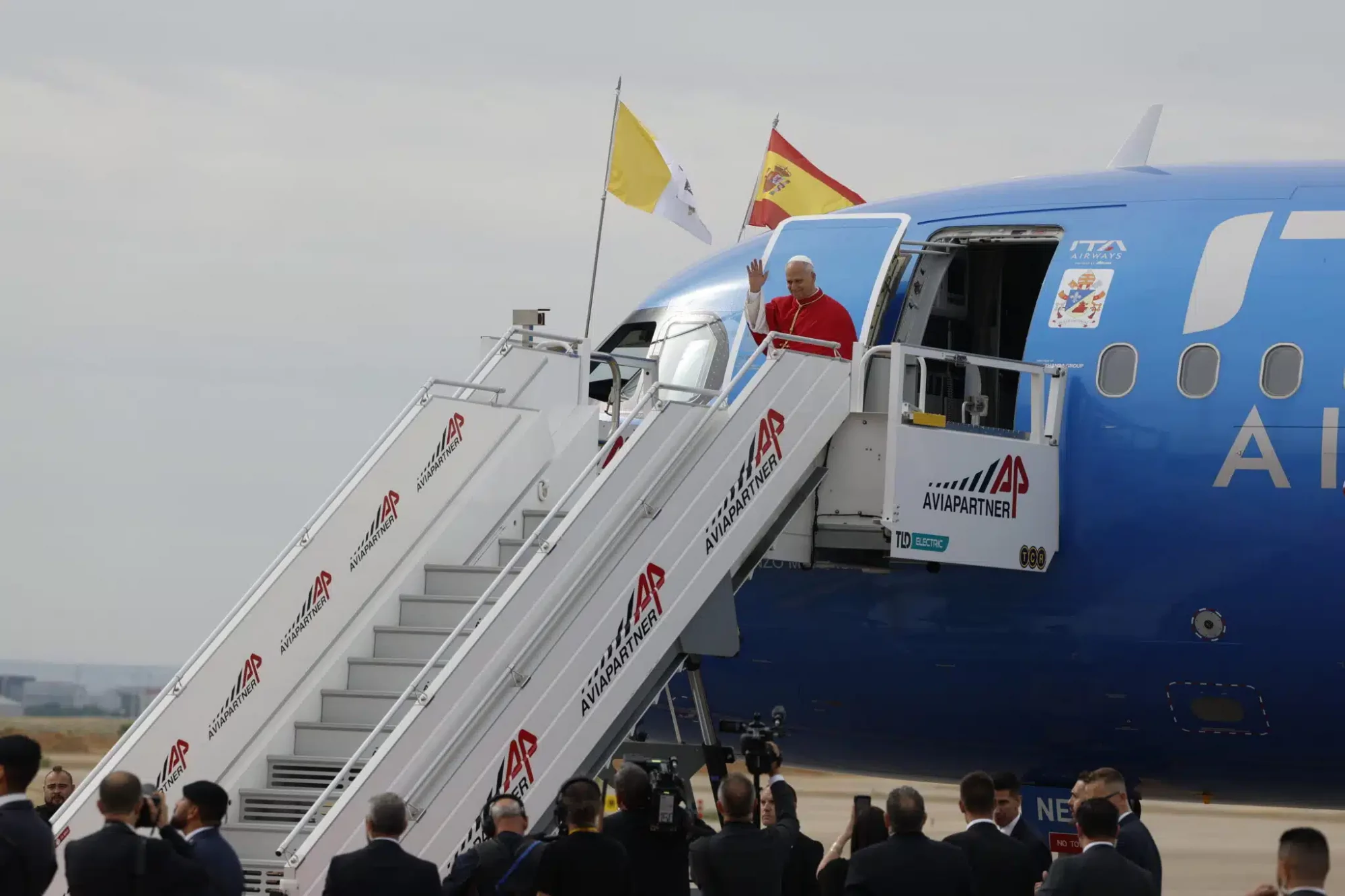 La calle no habla latín: León XIV ante la paradoja del español en el Vaticano