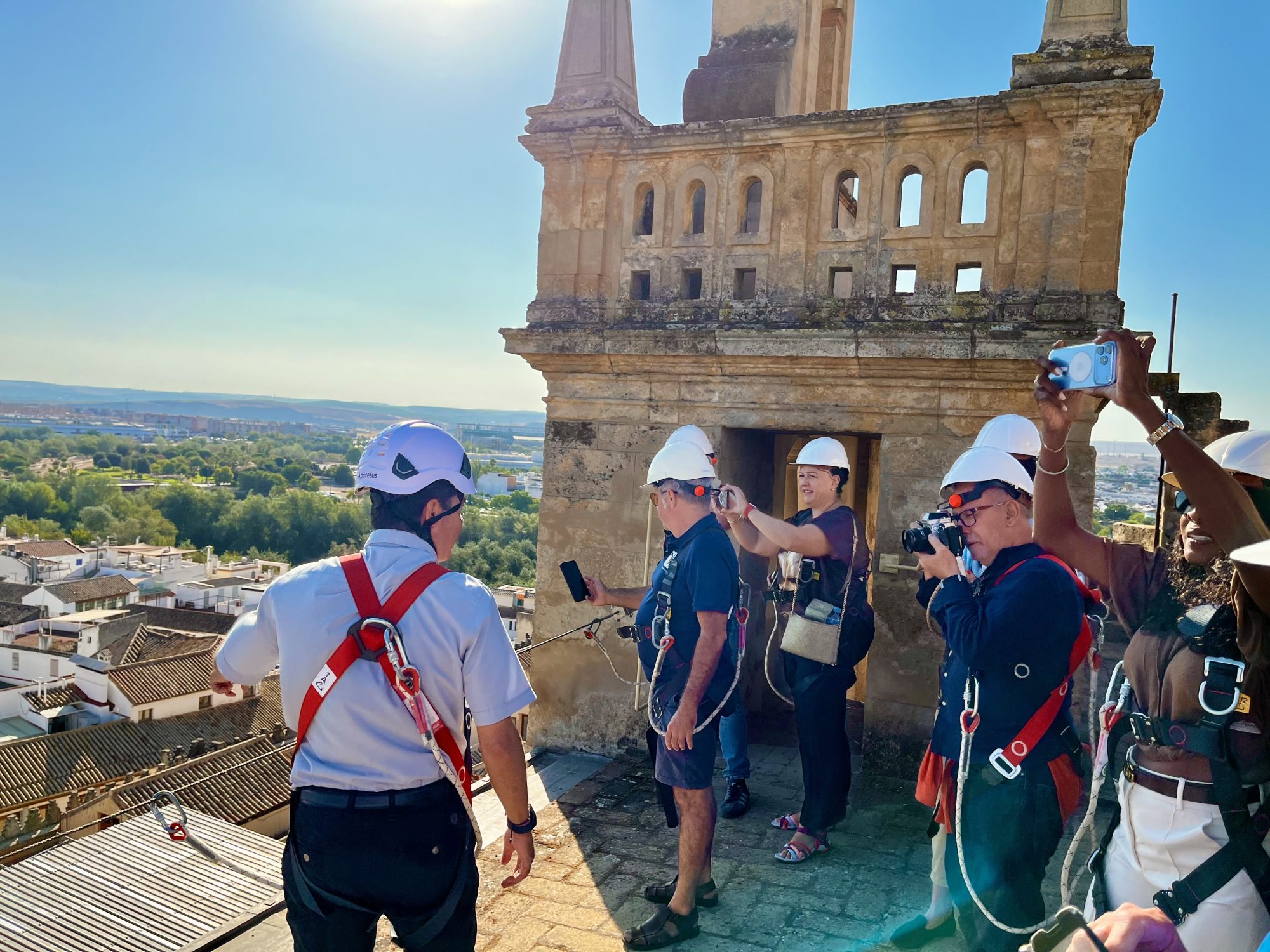 Periodistas de FIJET recorren Córdoba invitados por el Cabildo Catedral